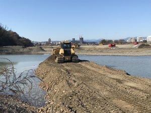 土木工事　R2多摩川右岸大丸用水堰低水護岸工事　東京都稲城市