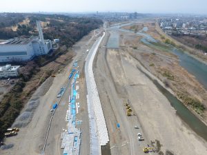 土木工事　R2多摩川右岸大丸用水堰低水護岸工事　東京都稲城市